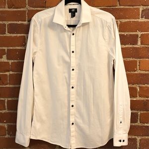 H&M White Collar Button Down Long Sleeve Shirt